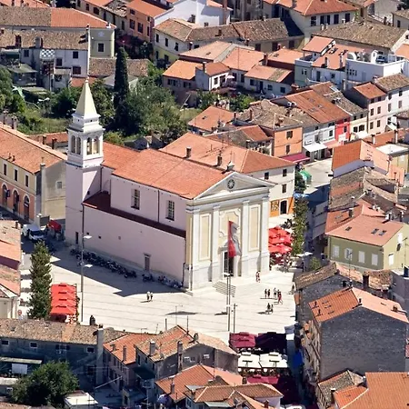 Matea In Finida 1km From The Poreč