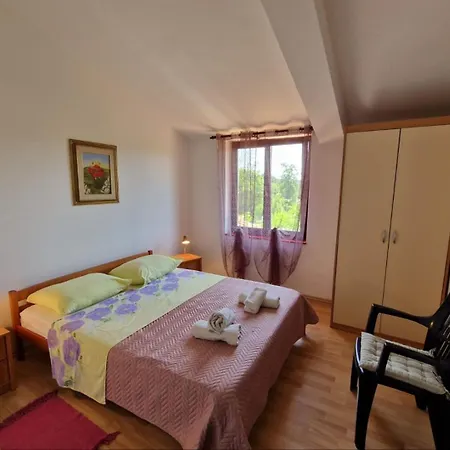 Guest house Matea In Finida 1km From The Porec